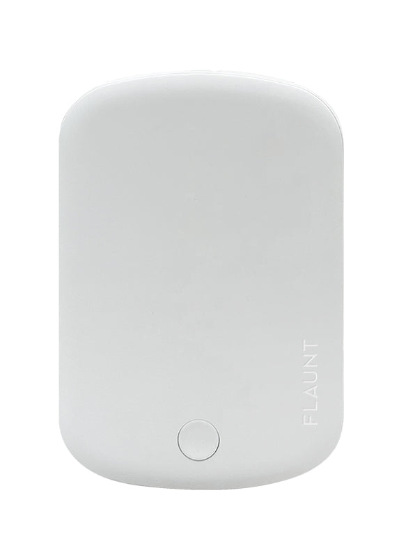 White Wireless Charger FLAUNT cases