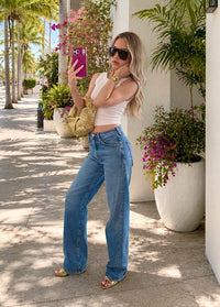 ["Elite", "Collection", "-", "SQUARE®", "Gilded", "Fuchsia", "iPhone", "Case"]